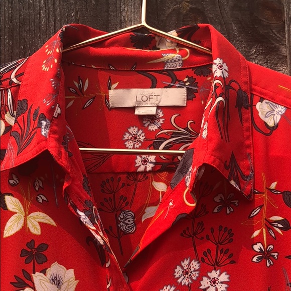 LOFT red floral blouse- size M - Picture 2 of 5